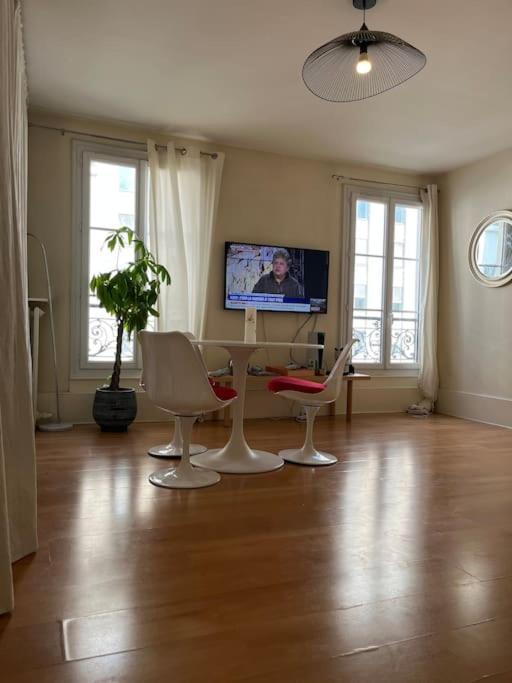 Amazing 1 Bedroom, 30Sec From Arc De Triomphe Parijs Buitenkant foto